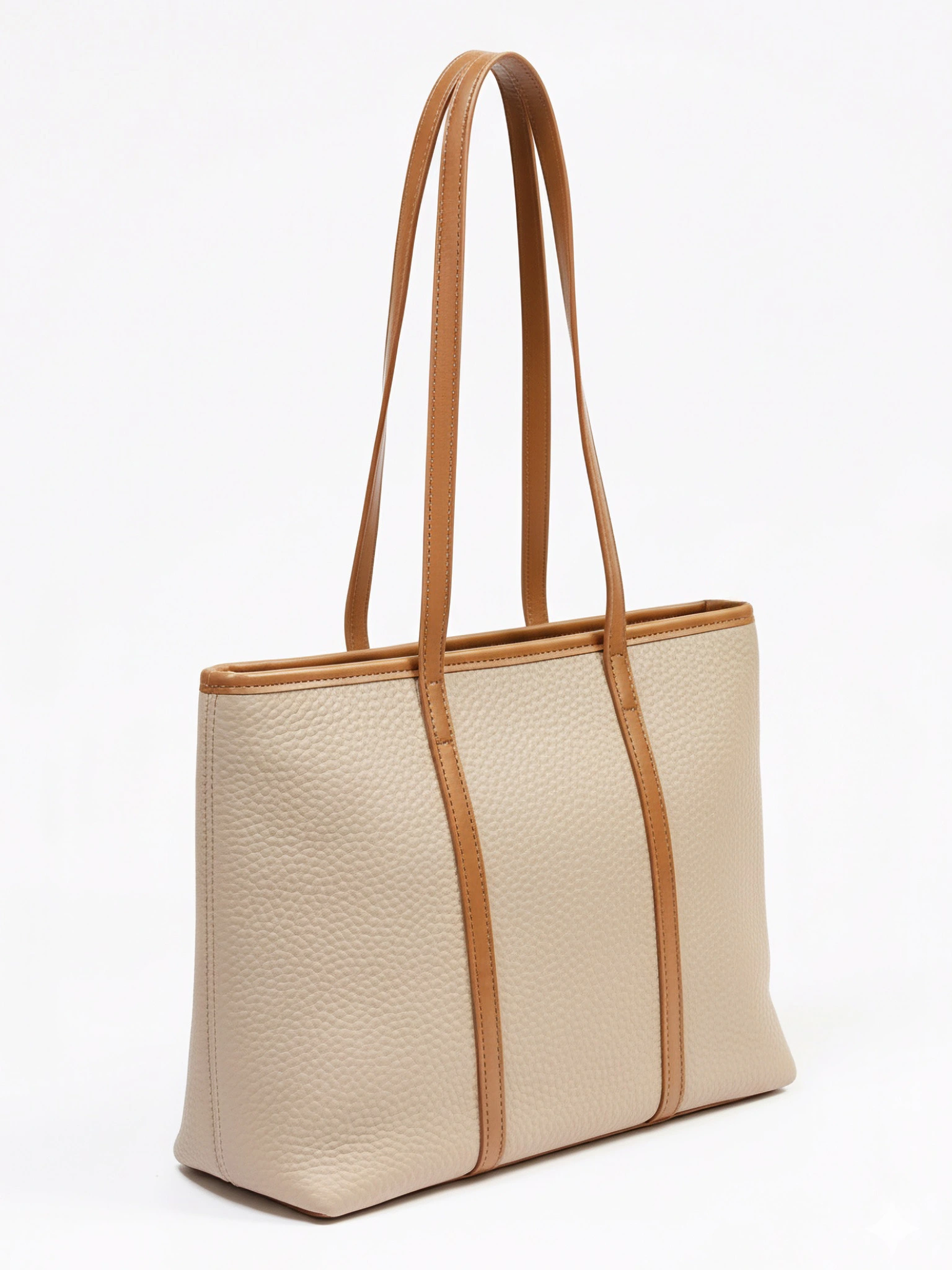 Сумка-тоут с контрастными ручками и ремешком с пряжкой в ассортименте